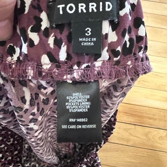 Torrid purple leopard print pull on taper stretch crepe high-rise tie-front pant - Picture 3 of 4